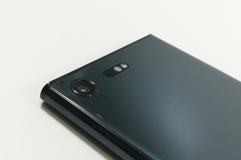 1920万画素のメインカメラを搭載