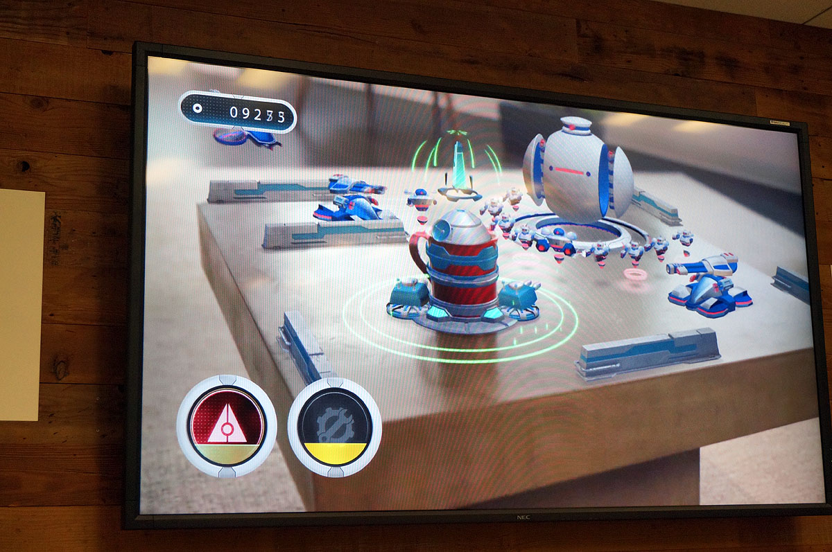 さらにそれでゲームまでできるように、という未来像。この機能はまだ実現していない