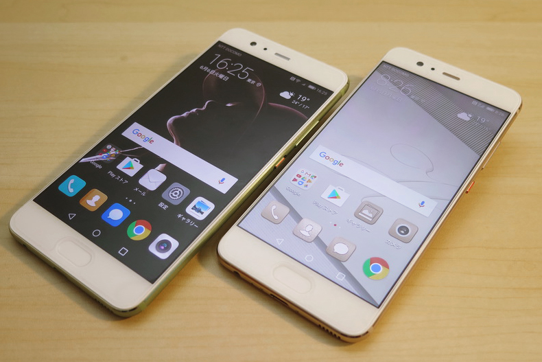 国内向けに発表された「HUAWEI P10Plus」（左）と「HUAWEI P10」。ボディやディスプレイ、バッテリー容量などが異なるが、基本的な仕様は共通