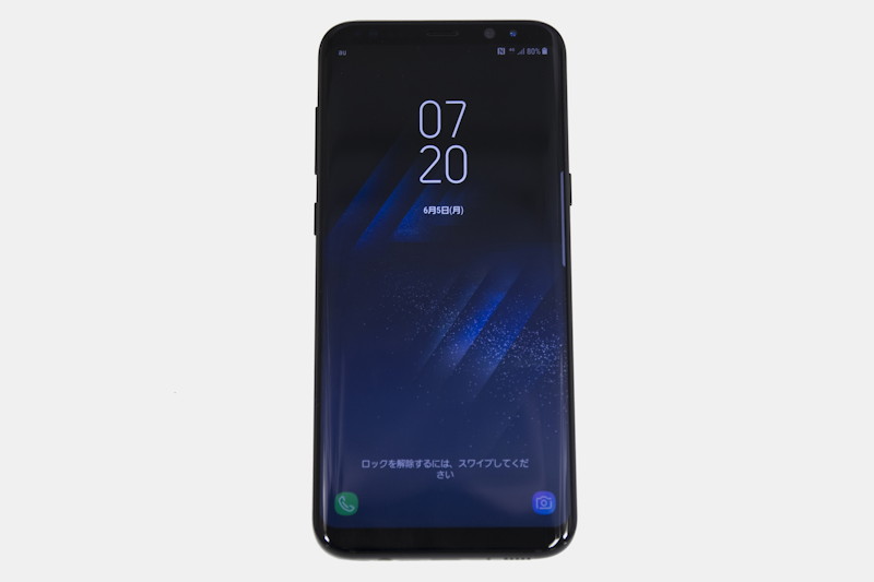 カラーは写真のミッドナイトブラックのほか、アークティックシルバーをラインナップ