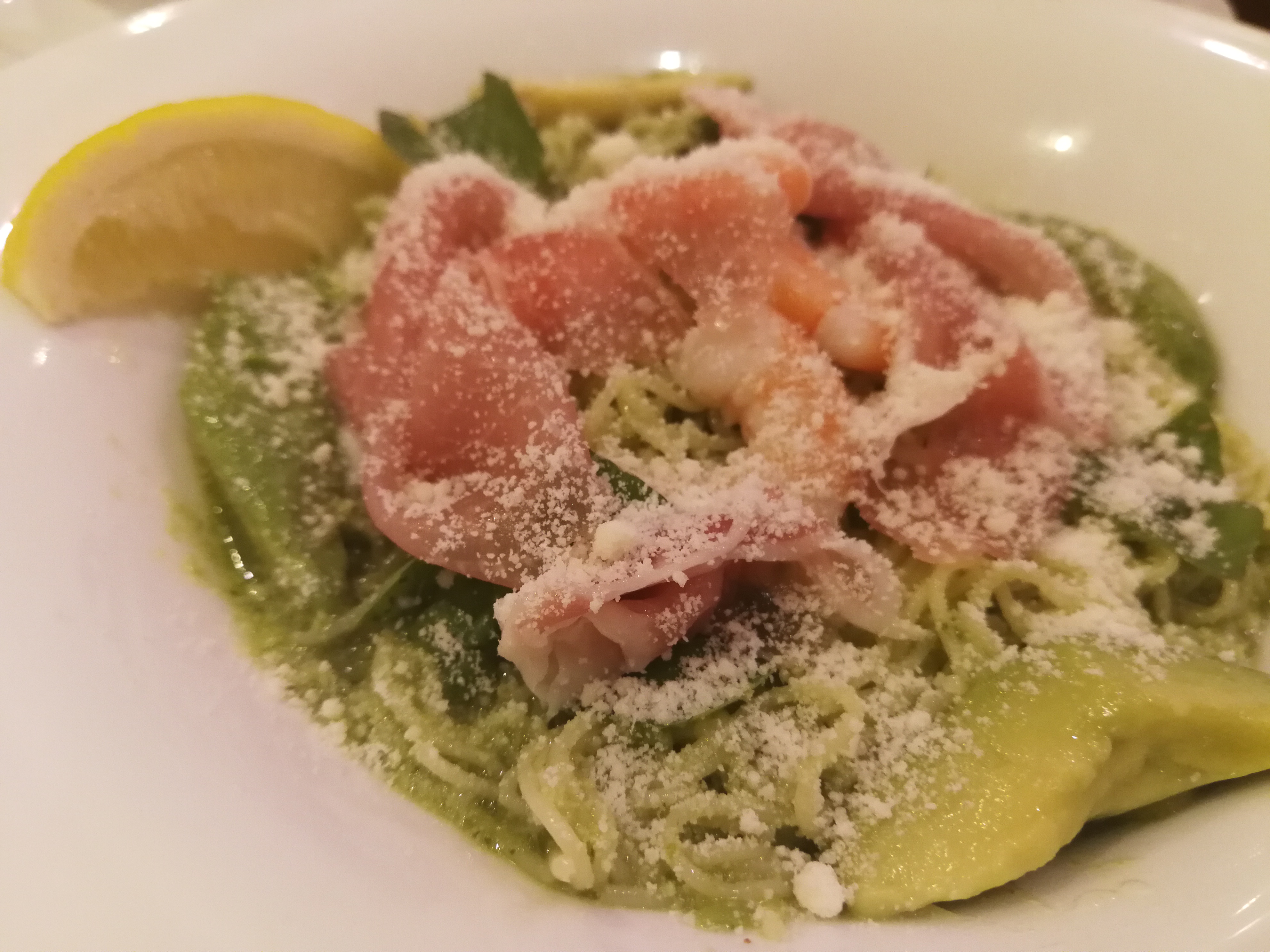 モノクロモードの撮影サンプル。5120×3840ドット