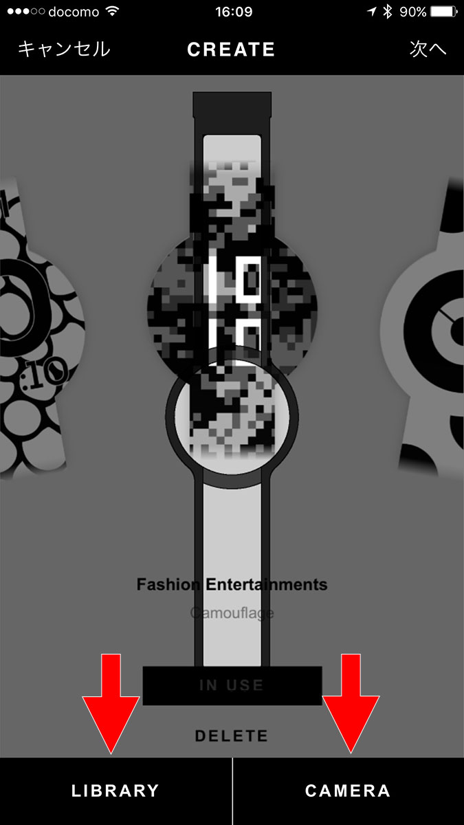 デザインの自作は「FES Closet」アプリのCLOSETから行います。画面上部の「＋」でデザイン自作開始。基本的にはスマートフォン上の写真をデザインとして利用します。ここでは撮影したキーボードの写真を使ってみました。