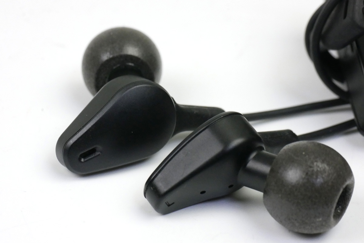 耳にフィットするので安心して使えました