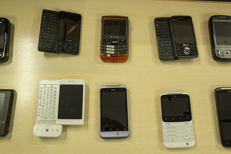 Windows Mobileを搭載した機種や、海外で販売されたモデルも
