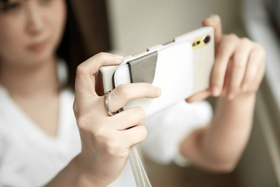 トーモ Xperia XZs/Xperia XZ用 RAKUNI Leather Case with Strap ブリックオレンジ RAK-XpXZs-bko