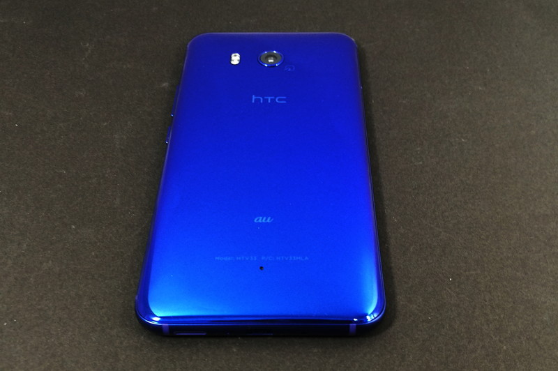 接続端子はUSB Type-C
