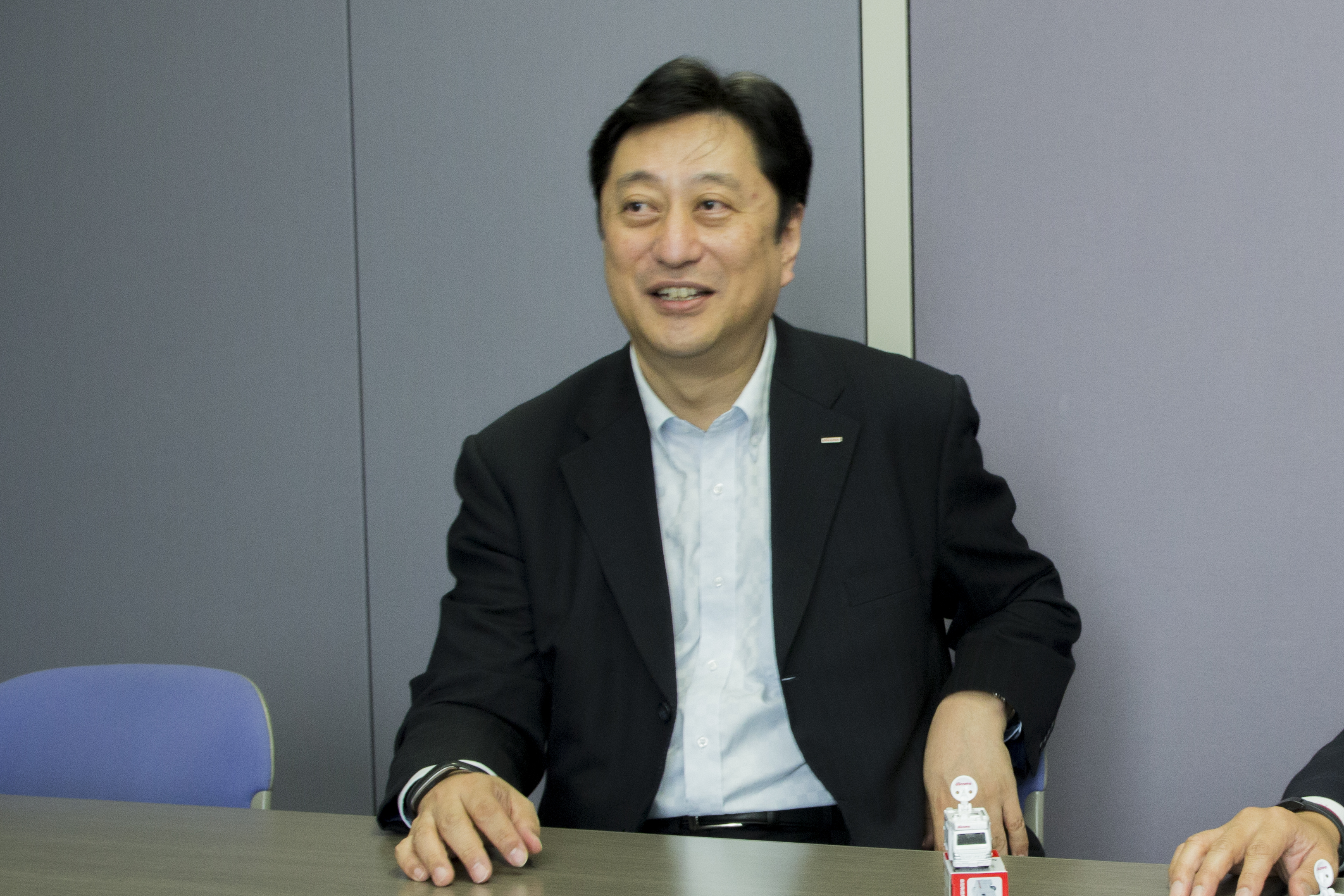 山﨑拓氏（NTTドコモ 執行役員 無線アクセスネットワーク部長）