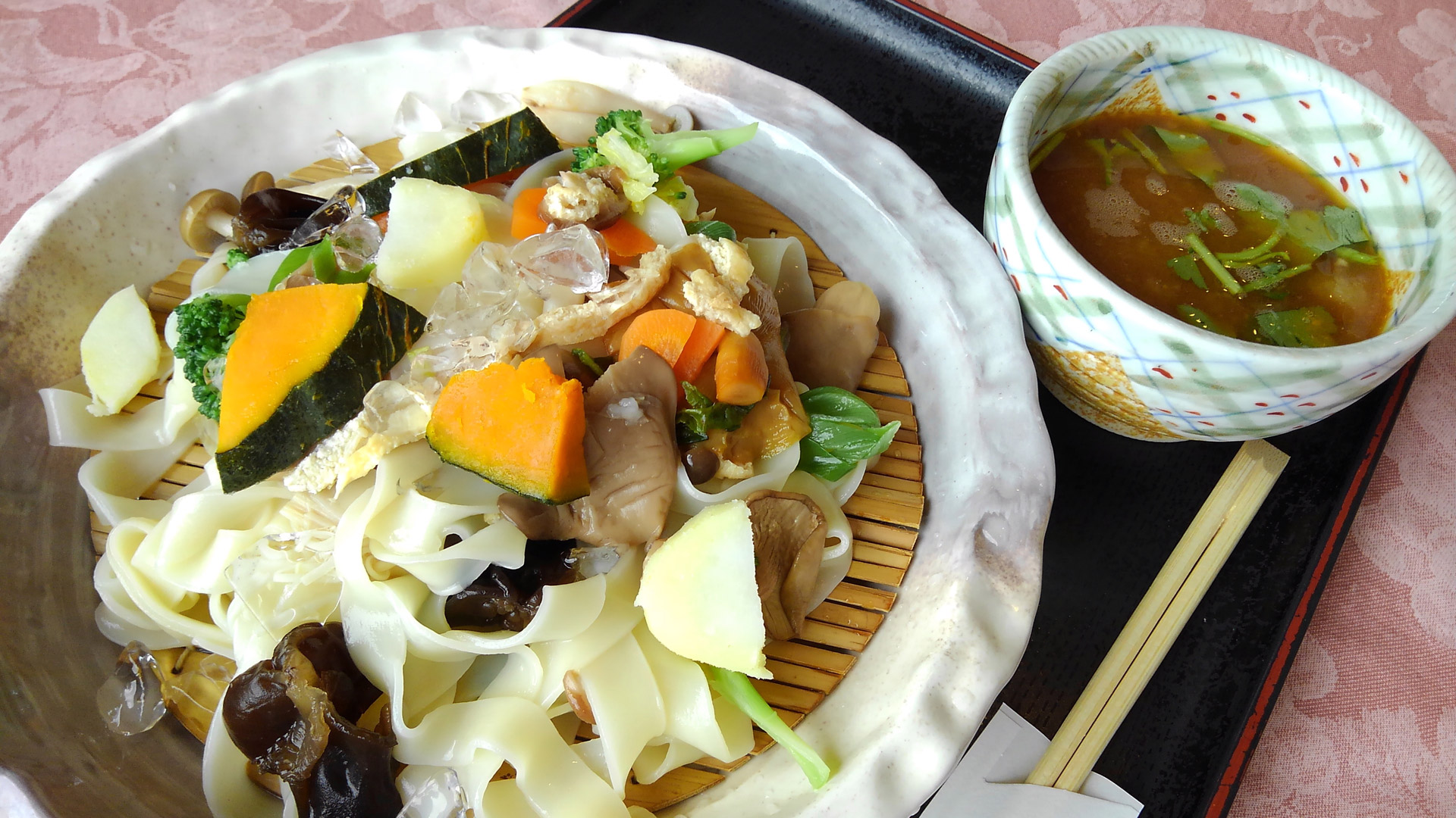 キノコと野菜がたっぷり