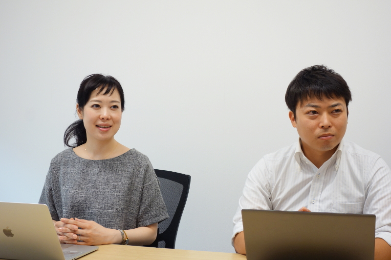 CCCフロンティアの取締役・竹下結夏氏（左）と同営業部シニアマネージャーでハワイ出店を担当する小野寺貴紀氏（右）