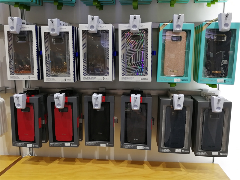 ブランドとコラボしたS8/S8+のケース類