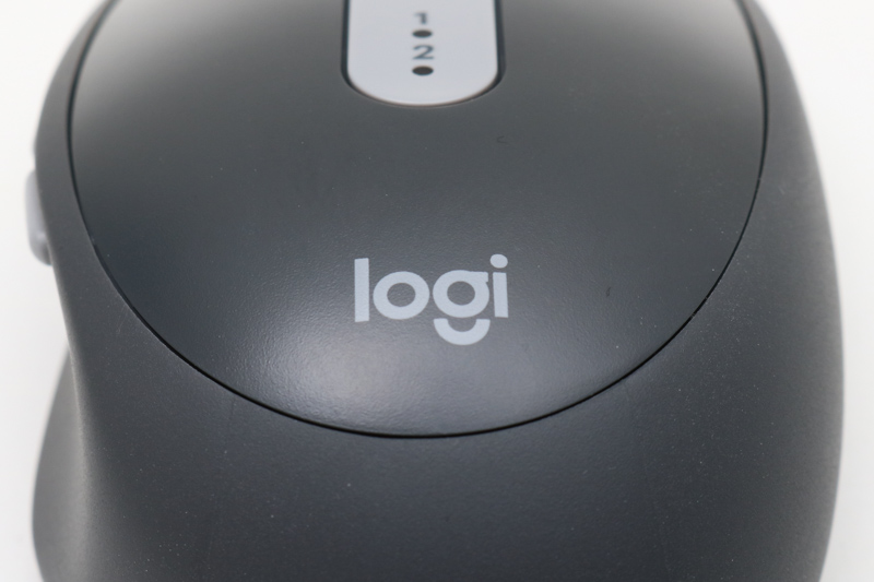 ロゴが「logi」になっている。logicoolでもlogitechでもどちらでも使えるということだろうか……