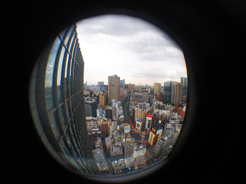 AQUOS R SHV39に取り付けて風景を撮影