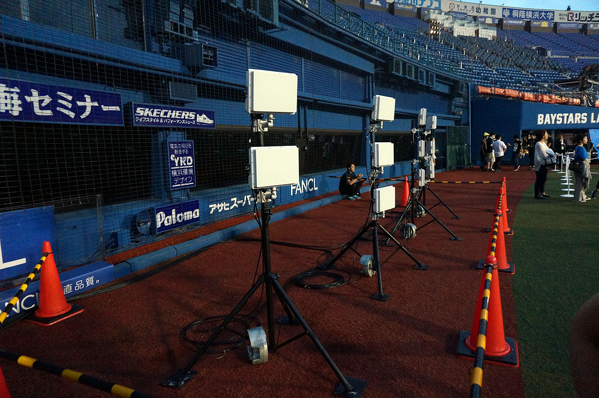 ソフトバンクが横浜スタジアム内に設置したWi-Fiのアンテナ