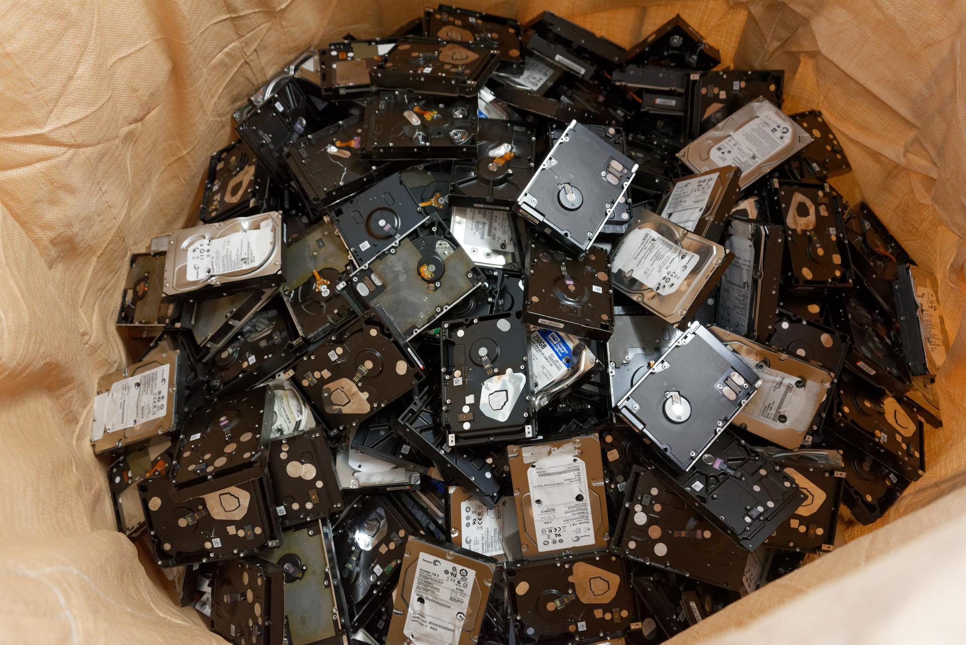 こちらはハードディスク