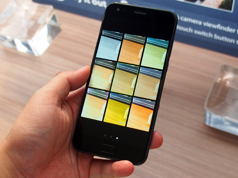 左右のフリックで、メニューを呼び出せるようになった
