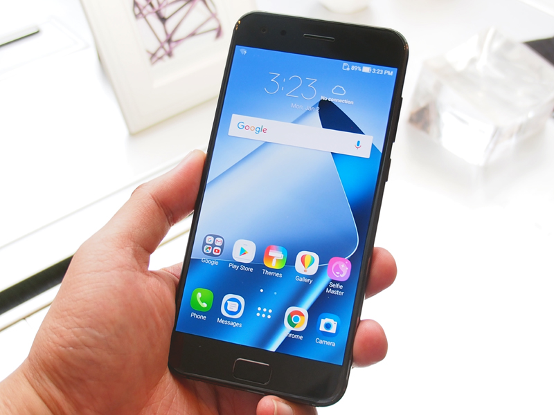 上位モデルのZenFone 4 Pro