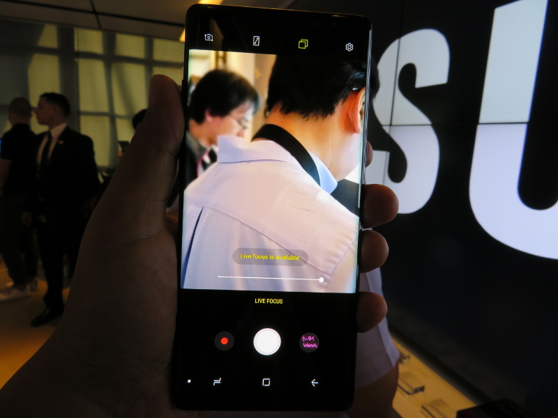 撮影中・撮影後に自在にボケ味を調節できる