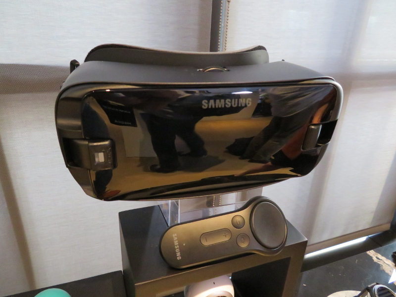 Gear VRは、サイズの問題から従来製品が利用できず、新製品が用意される