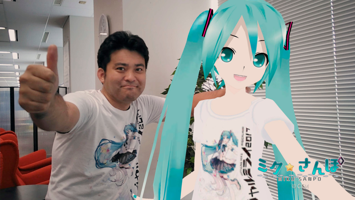 ペアルックでの記念撮影（イメージ）