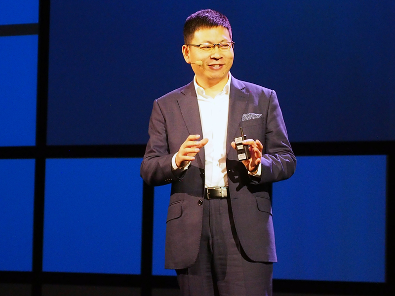 基調講演に登壇した、ファーウェイのリチャード・ユーCEO