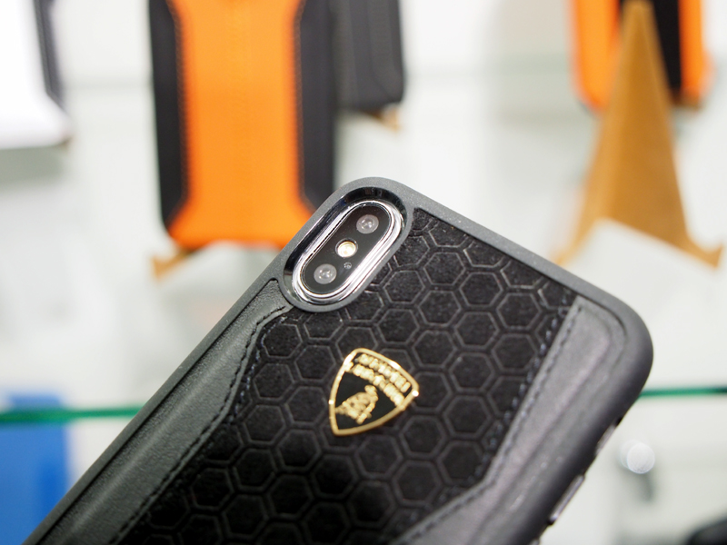 現行モデルのiPhone 7 Plusとは異なり、2つのカメラが縦に配置されている