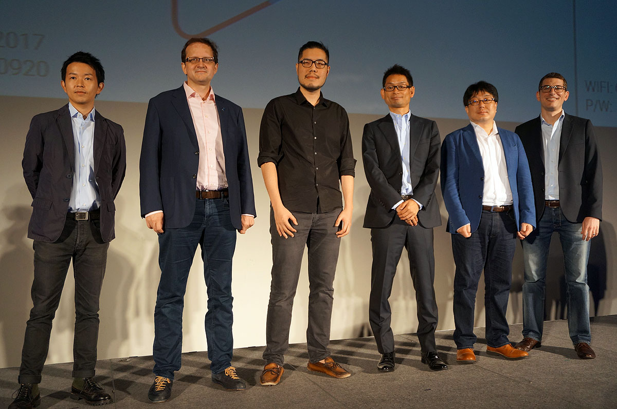 左からGoogle Playゲーム事業開発部日本統括の金 清司氏、App Annie CEOのバートランド・シュミット氏、台湾レイヤークCEOのMing-Yang Yu氏、バンダイナムコの金野徹氏、ネットマーブルのTaesoo Kim氏、Google Play APAC ディレクターのジェイムズ・サンダース氏