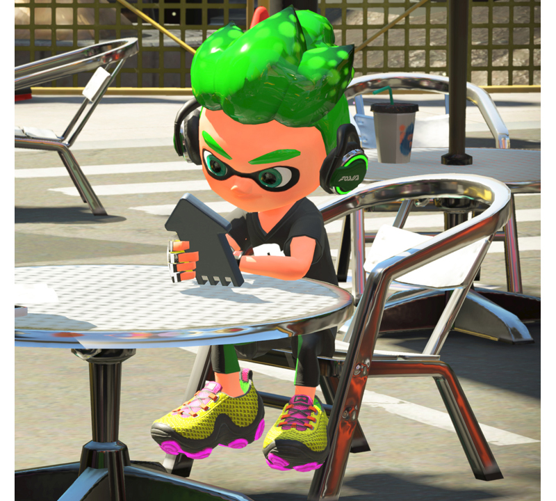 ゲーム内で“イカ”達に流行中のスマートフォンを再現