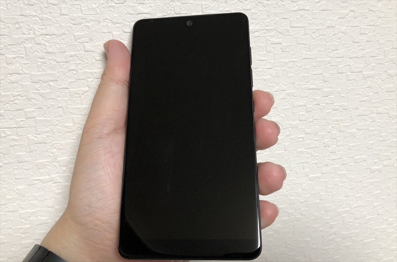 いろいろあって「Essential Phone」をようやく開封