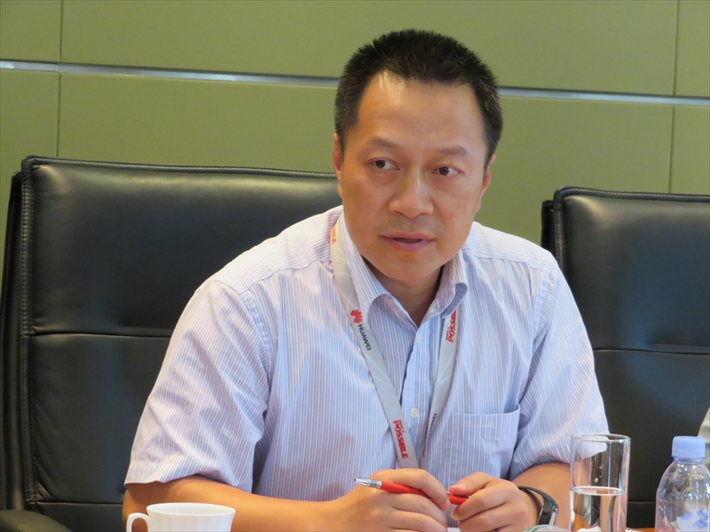 Director, Handsets Strategy & Business Development DeptのLi ChangZhu氏