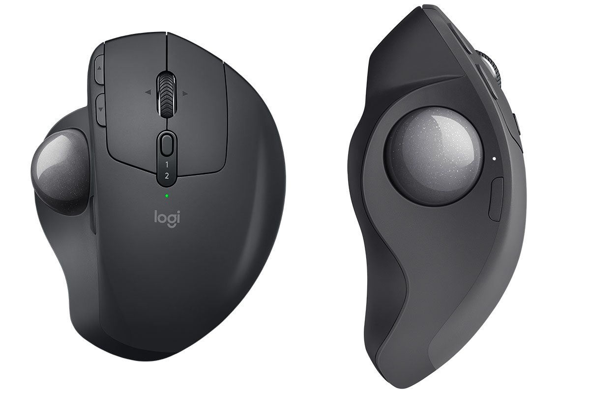 多ボタンのトラックボールで、ホイール手前にあるのがペアリング相手を変えるEasy-Switchボタン、ボールの上手前にあるのがポインタ移動速度を変えるプレシジョンモードボタンです。本体は左右方向の傾きを2段階に変えられます。