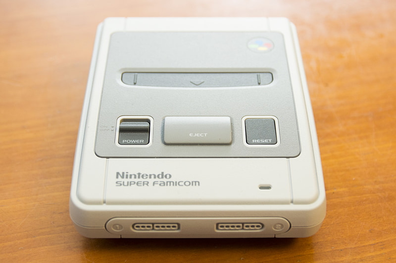 手触りも含めて再現度は高い。時が経つと黄ばんできそうだ