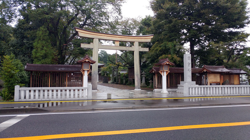 途中で訪れた須賀神社。この神社で毎夏「祇園祭」が開催されるそう。ちなみに近くの小山城は祇園城とも呼ばれていたとか