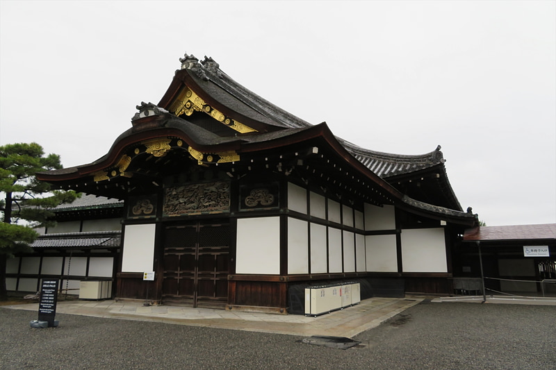 ロビンとフランキーが案内してくれる「二の丸御殿」