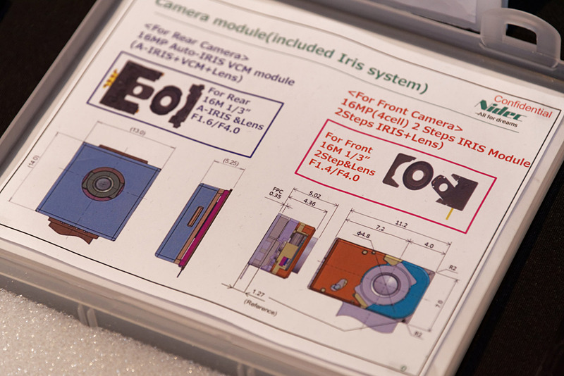 絞り値F1.4を実現するアイリスフィルターを内蔵するカメラモジュールも日本電産の製品。F1.4はスマートフォン向けのカメラモジュールとしては現段階で最高クラスの性能だという