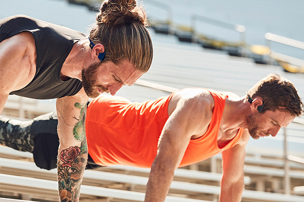 骨伝導方式のBluetoothヘッドホン「AfterShokz TREKZ AIR」