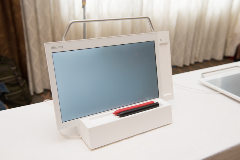 リアルタイムに共有できるコミュニケーションボード「トモカク」