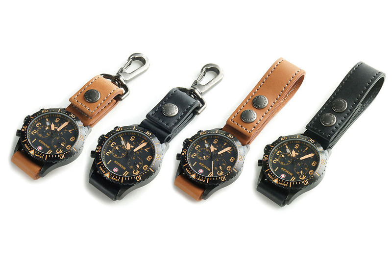 バンナイズの「ベルトに付けたりバッグに吊るせるぬめ革の時計ホルダー」×4種。左写真が4種並べたもので、左側からType-A、Type-B、Type-C、Type-Dです。どれもぬめ革と金具でつくられた腕時計ホルダーで、ぬめ革の色はキャメルとブラックがあります。また、それぞれに対応バンド幅（ラグ幅）別に20mmと22mmの2タイプがあり、Type-Cの紐の色は9種類から選べます。価格は税別2900円～3500円。※写真はメーカーサイトより抜粋/ホルダーに時計は付属しません。