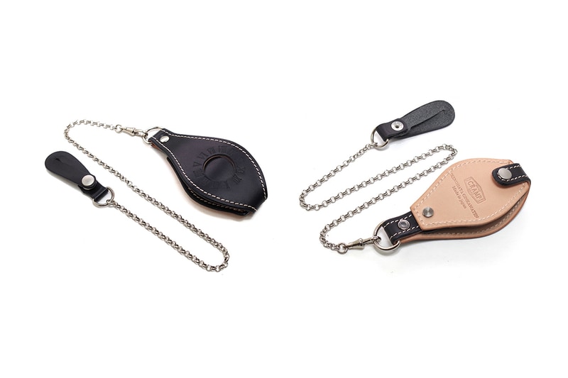 つくりの良い革製ホルダーです。シンプルな構造ですが、腕時計ホルダーとして実用的です。※写真はメーカーサイトより抜粋/ホルダーに時計は付属しません。