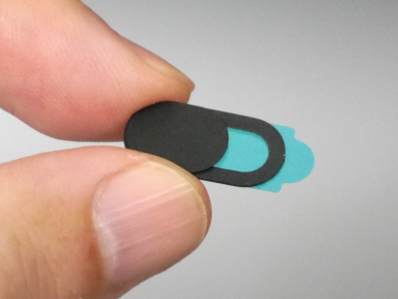 製品本体。青いのはシールの剥離紙