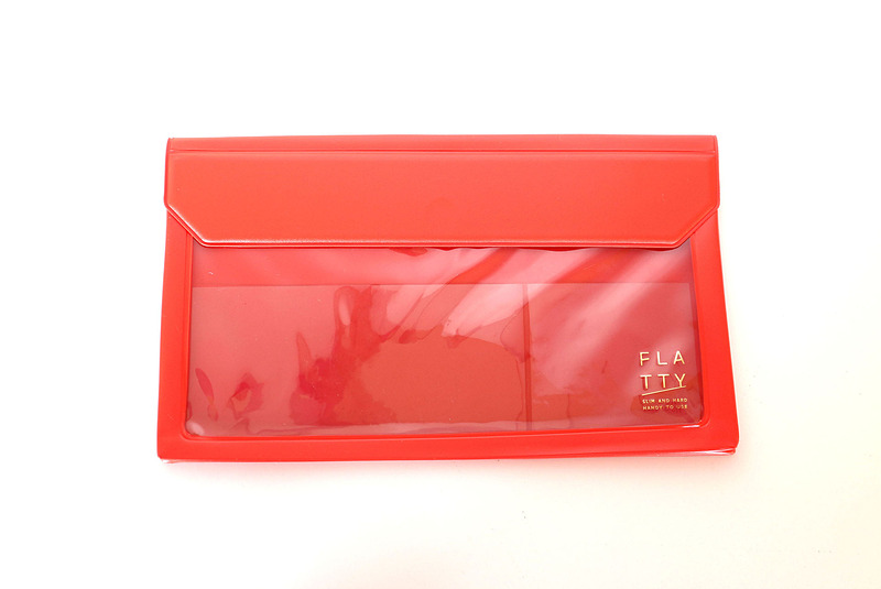 「封筒サイズ」はチケットがすっぽり入る幅だ