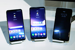 auから「isai V30+ LGV35」、12月下旬発売 - ケータイ Watch