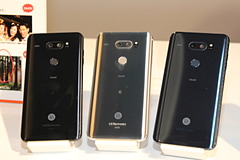 auから「isai V30+ LGV35」、12月下旬発売 - ケータイ Watch