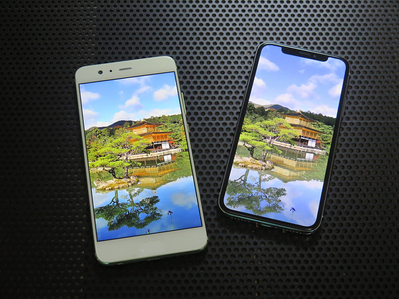 HUAWEI P10 Plus（左）とiPhone X（右）