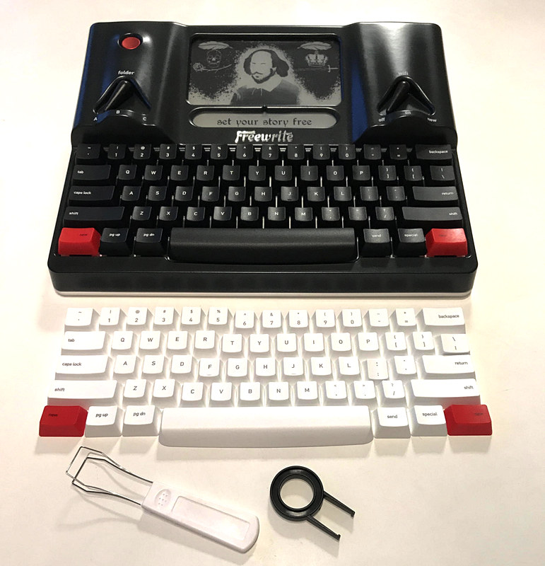 全ての白いキートップを黒に交換して“自己満足度”は90％以上だ