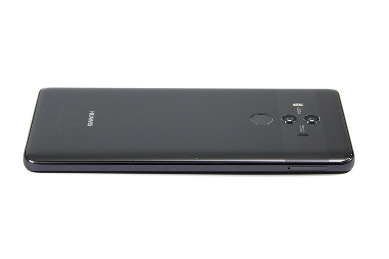 接続端子はUSB Type-C、3.5mmヘッドホンジャックは非搭載