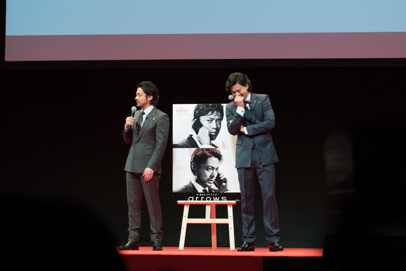 1～2カ月に一度はプライベートでも遊ぶという二人。終始和やかな雰囲気だった