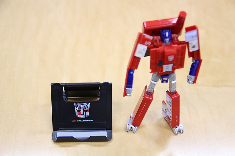 スマートフォンスタンドが付属