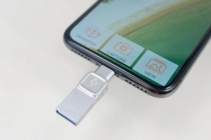 こんな感じで挿すだけで使える