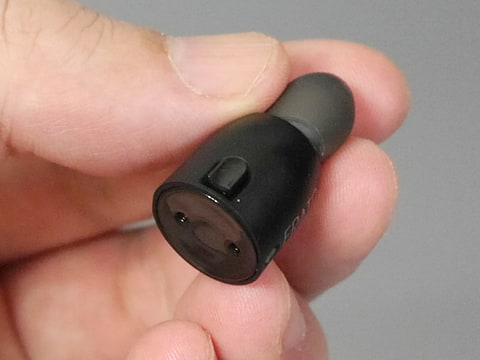 リモコン機能が充実、防水も対応した左右独立型イヤホン「ERATO VERSE