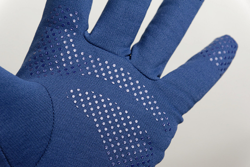 滑り止めは点状に配置されている